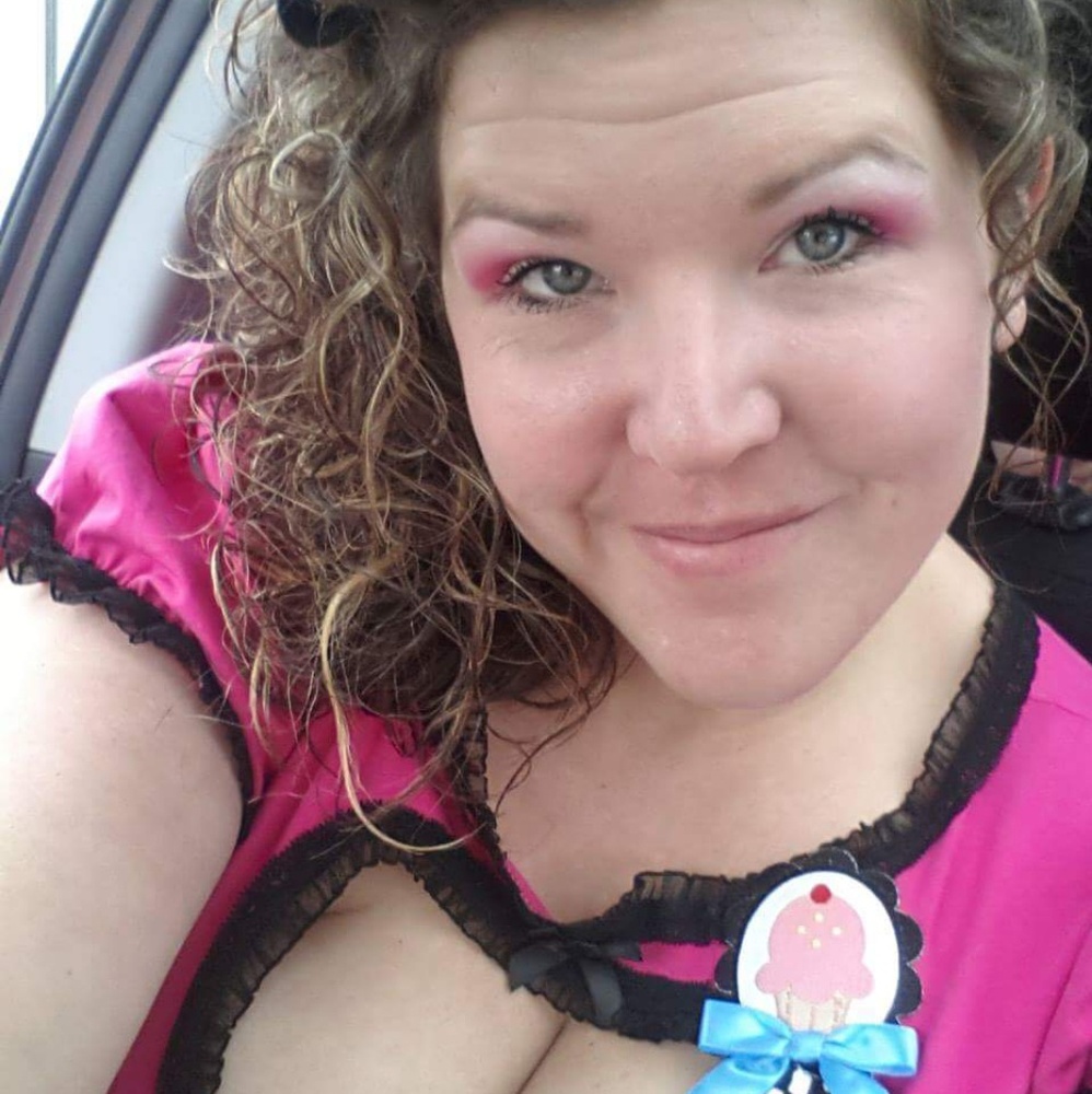 Jessica Louise pin up girl top